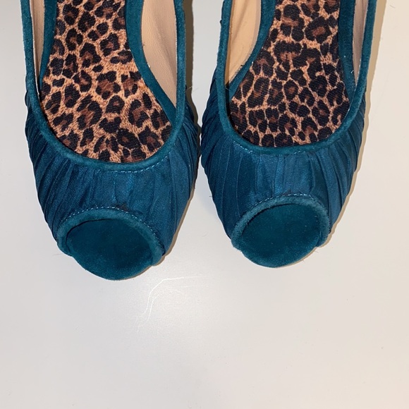 Vintage Betsey Johnson Winona heel - Picture 4 of 7